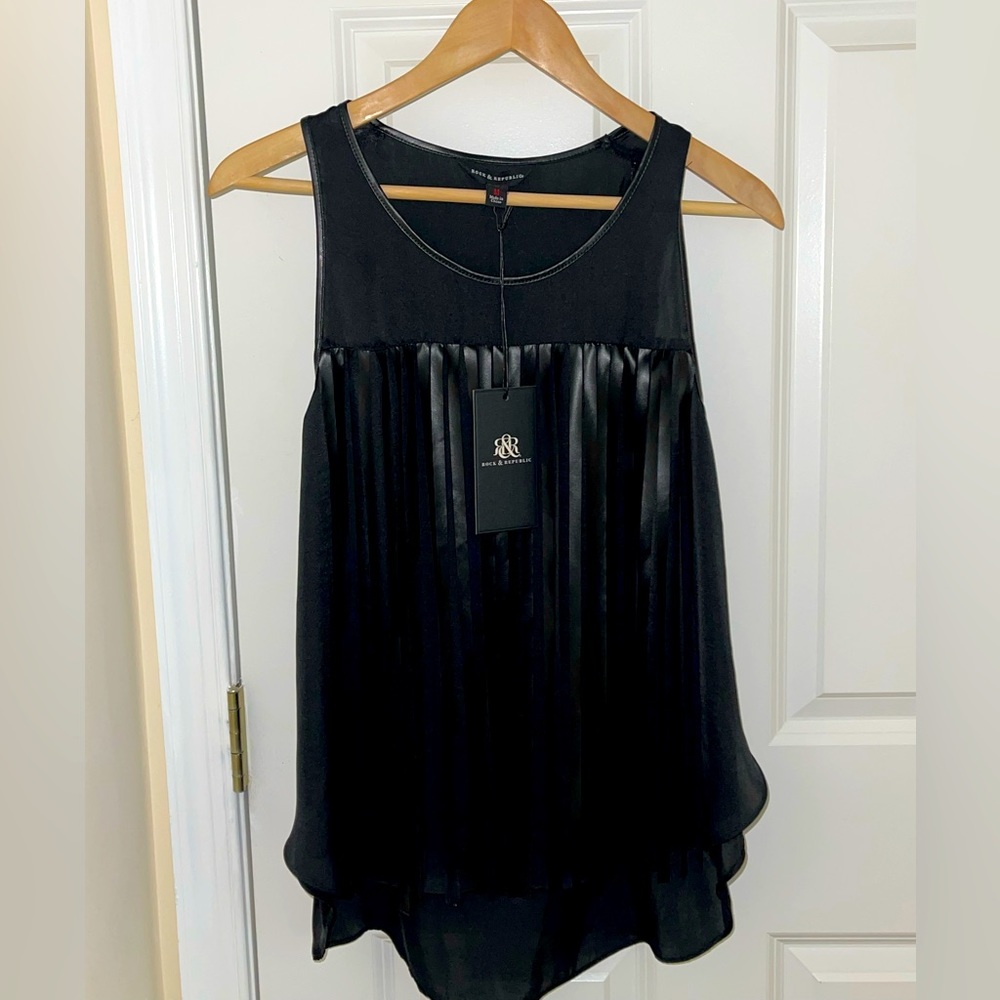 Rock & Republic NWT faux leather fringes sleeves less camisole top size M